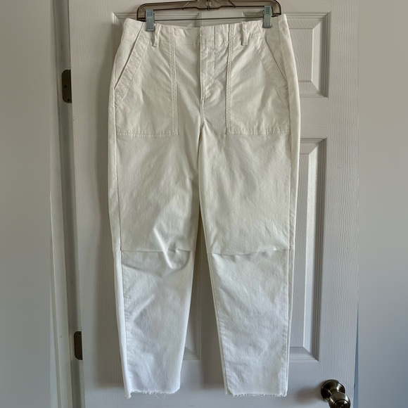 White Cotton Girlfriend Chino ankle pant. Size 6. - Picture 1 of 4
